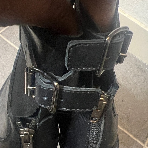 LD Tuttle women’s Sz 9 Black Leather Ankle Booties boots chunky whimigroth - Picture 11 of 11